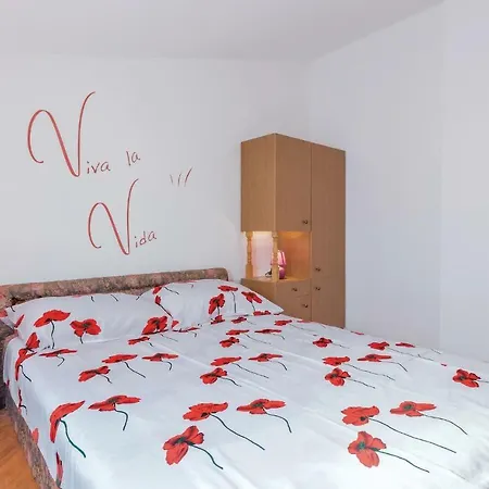 Two-bedroom In Lägenhet Pula